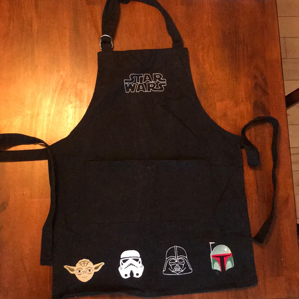 Williams Sonoma Youth Star Wars apron